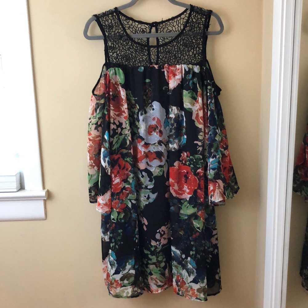 Dress floral lace style cold shoulder midi xl